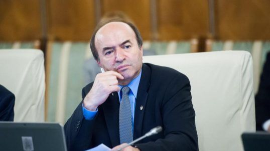 Tudorel Toader propune revocarea procurorului general Augustin Lazăr
