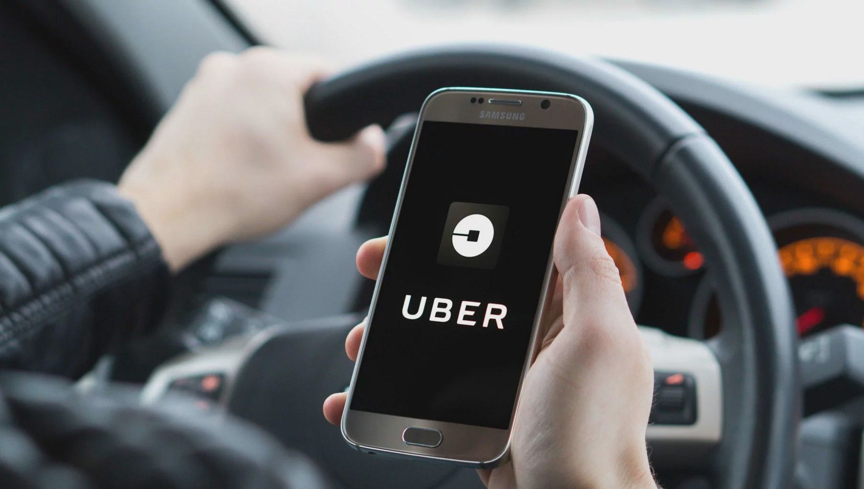 Uber va ajunge la bursă. La cât ar putea fi evaluată compania