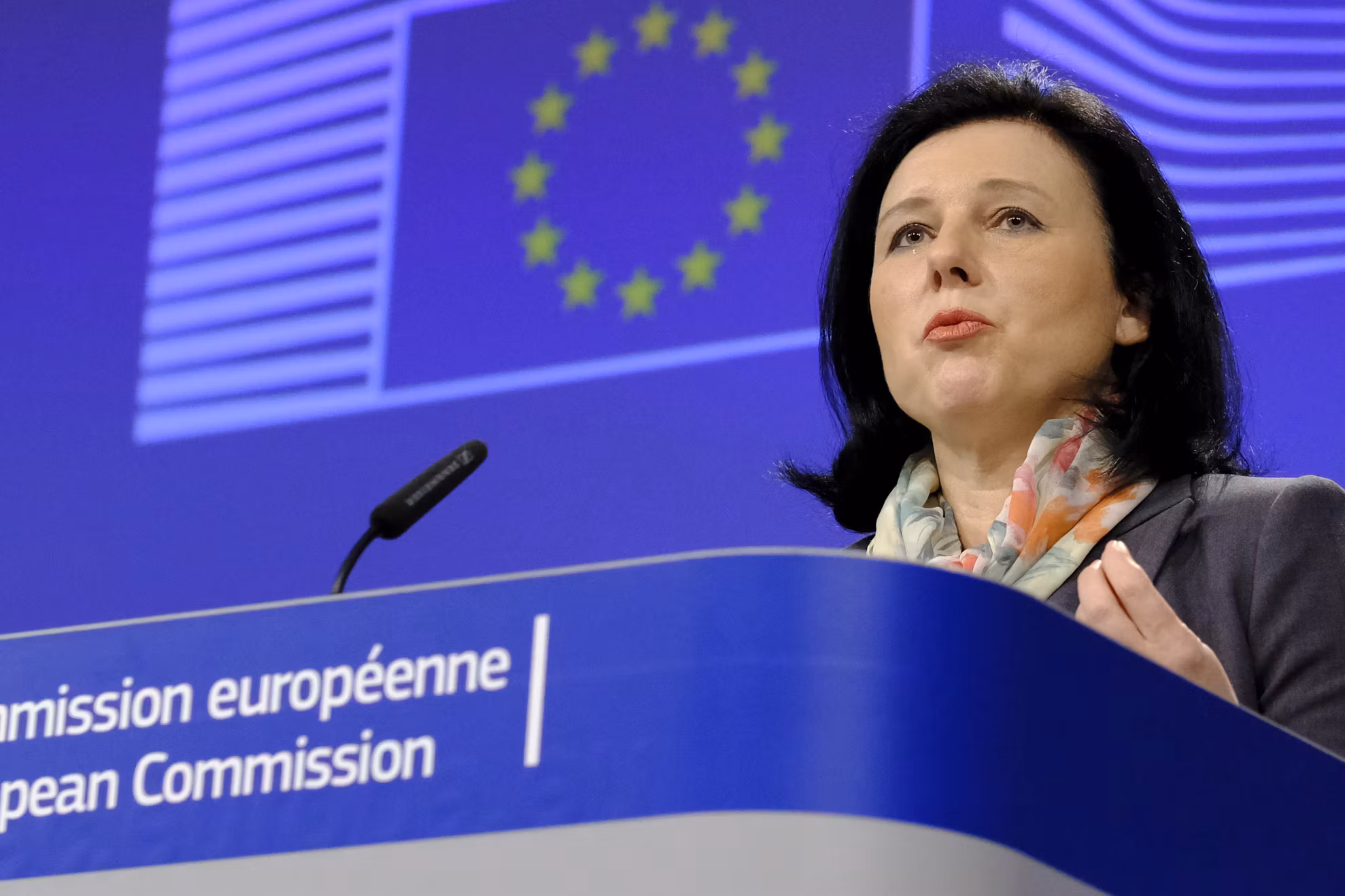 Comisarul UE pe Justiție, avertisment pentru România: "Puneți capăt crizei judiciare!"
