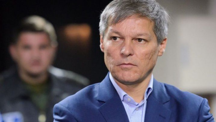 Cioloș anunță că va bloca în instanță o OUG pe amnistie și grațiere