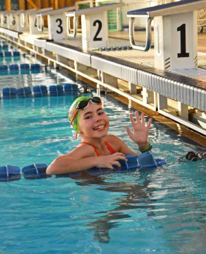 Zâmbet de campioană cu 200 de medalii. Ayanna Freciu, o copilă pasionată de înot (P)