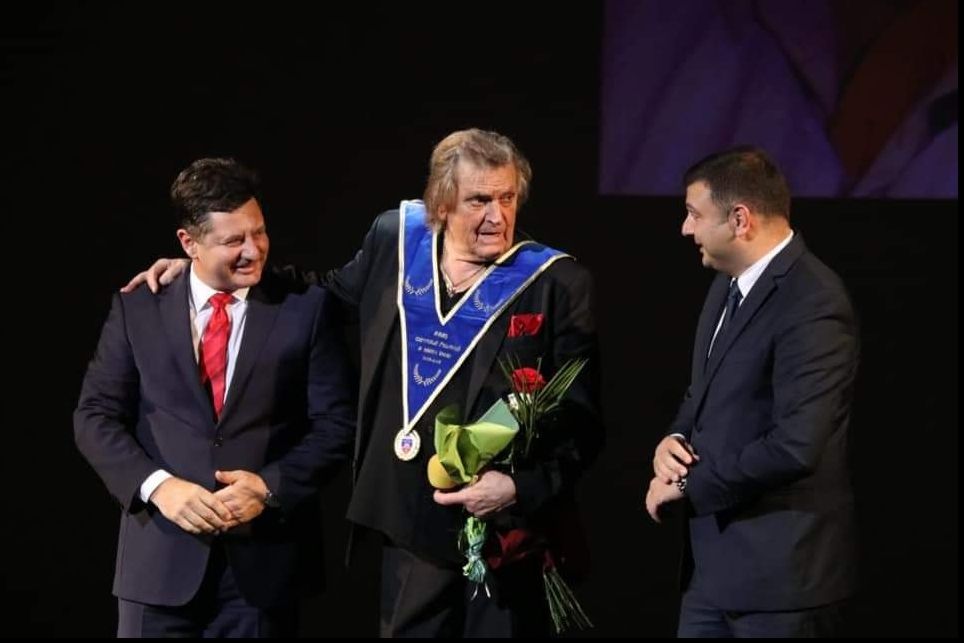 Florin Piersic,  distins cu Colanul Marii Uniri