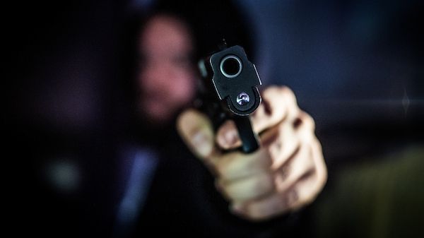 Senatorii au dat liber la arme de foc! Aproape oricine poate cumpăra un pistol, chiar și infractorii