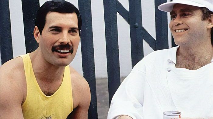 Elton John, dezvăluiri şocante despre ultimele zile din viața lui Freddie Mercury