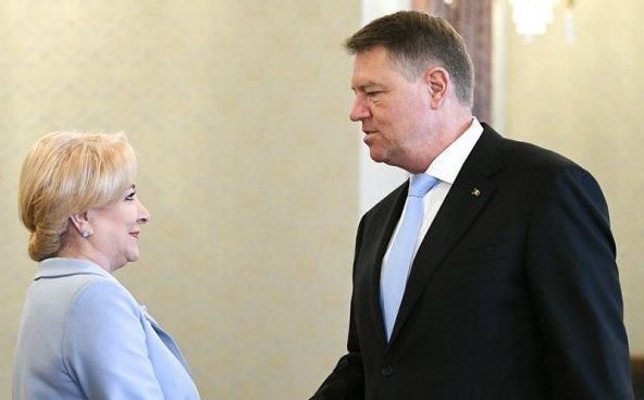 Dăncilă, faţă în faţă cu Iohannis, la Cotroceni. Premierul, la recepția de Ziua Națională