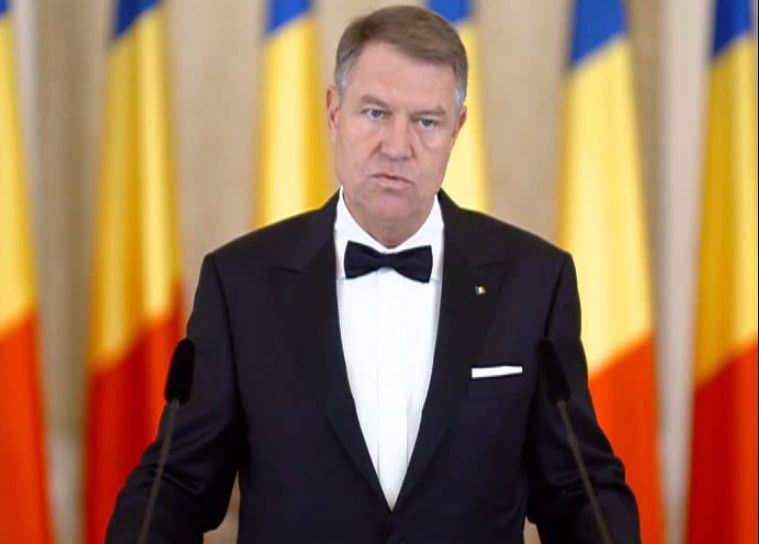 Iohannis vrea să schimbe din temelii sistemul de educaţie
