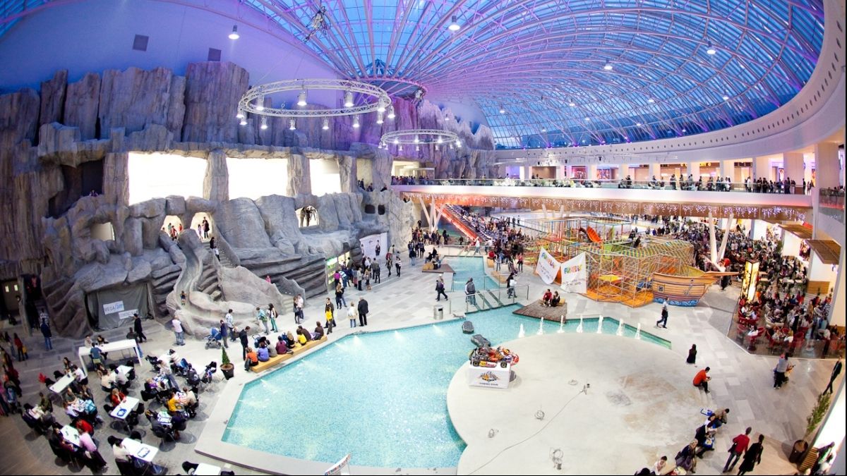 INCENDIU la mall-ul AFI Cotroceni, din Capitală. Degajări de fum în zona food court