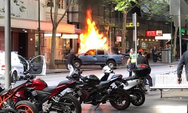 Atac în centrul orașului Melbourne. Stat Islamic revendică incidentul în care o persoană a murit