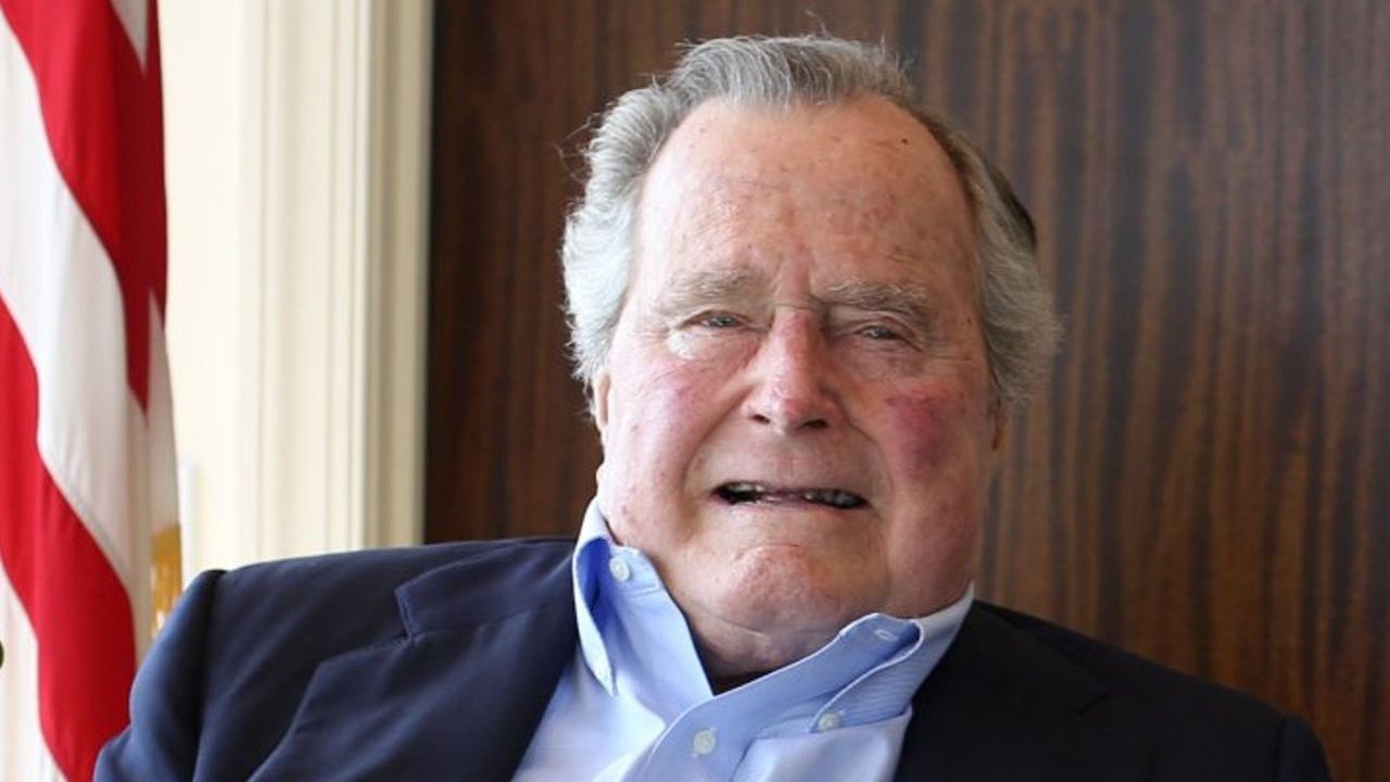 George H. W. Bush a murit. Rolul fantastic jucat de fostul preşedinte al SUA