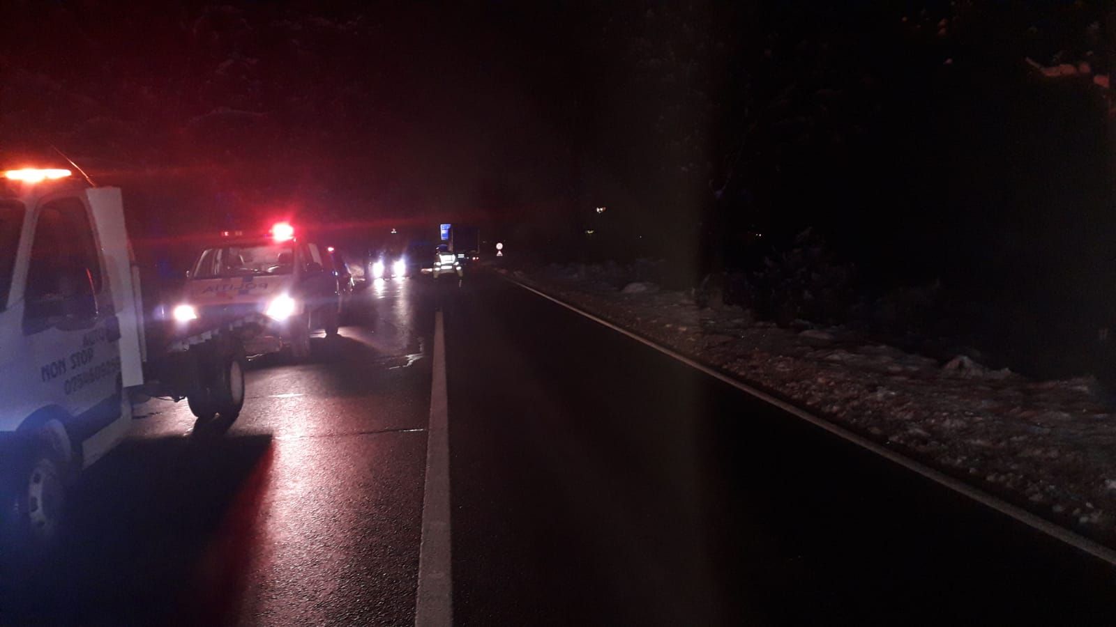Sibiu: Trei persoane au ajuns la spital în urma unui carambol între patru mașini