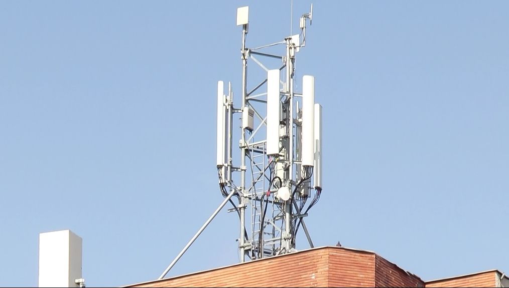 O serie de specialiști susțin că pericolul antenelor ar fi exagerat