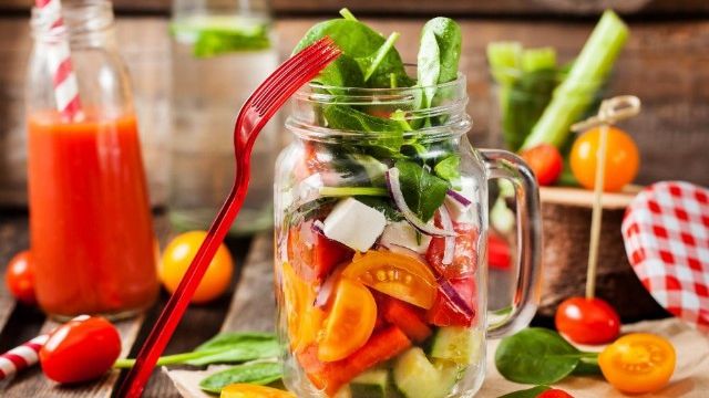 Meniu detox: Ce să mănânci în fiecare dimineaţă timp de 5 zile dacă vrei să dai jos 3 kilograme după Sărbători