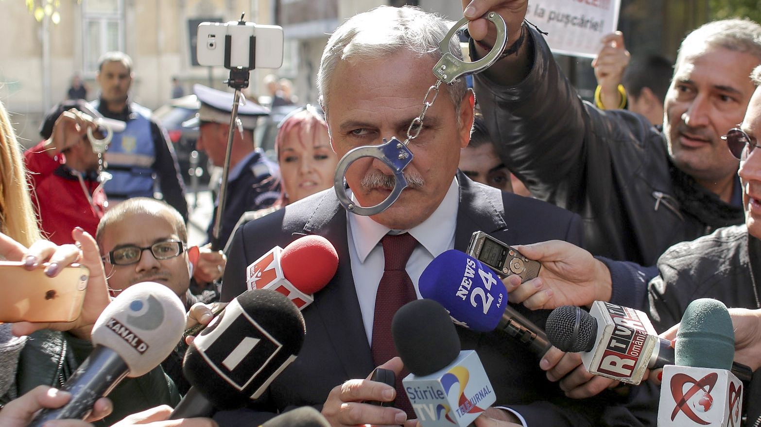 Justiție marca PSD. Zeci de interlopi, scăpați de la închisoare prin tergiversări 