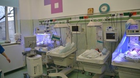 Maternitatea Giulești reia internările 