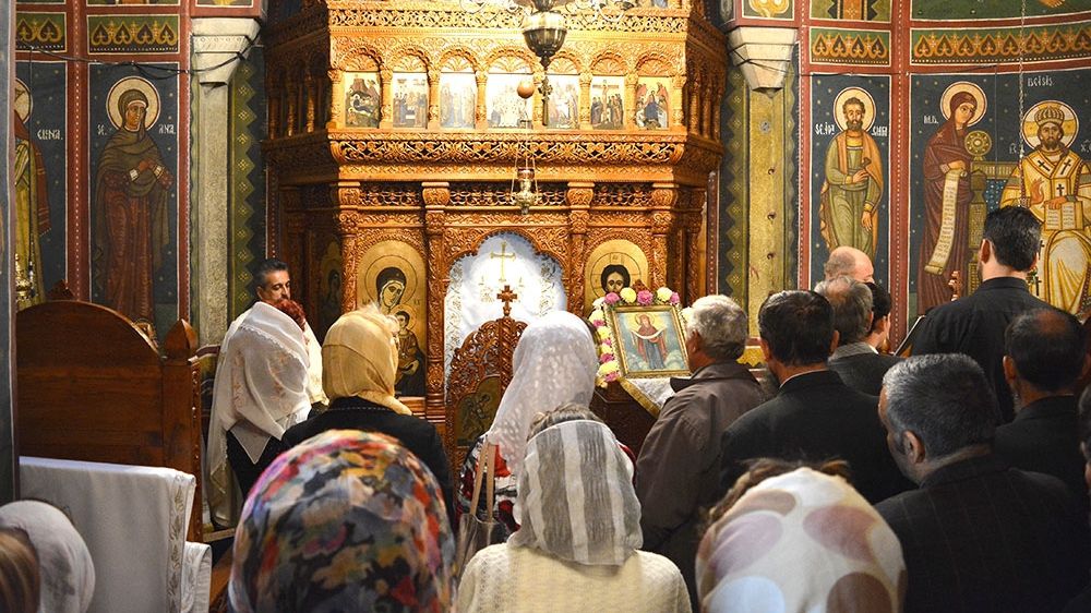 Preot, prins de soție cu amanta în pat înainte de Crăciun!