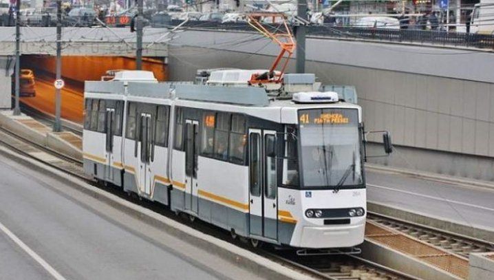 Circulaţia tramvaielor 41, blocată timp de o oră şi jumătate