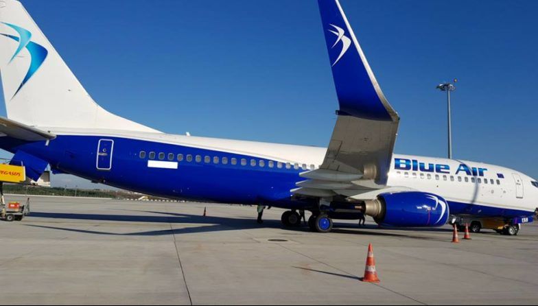 Incident aviatic la Constanța. Un avion cu destinația Otopeni a aterizat de urgență pe Kogălniceanu