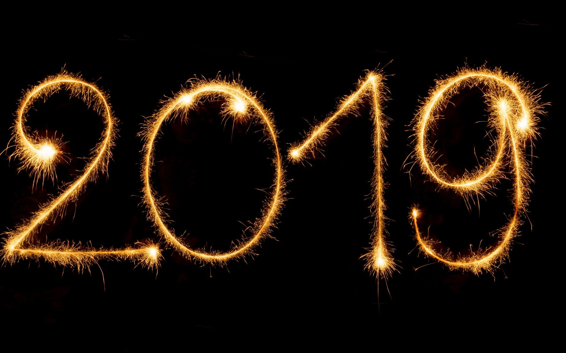 eMAG - Traditia pe care trebuie sa o respecti in primele zile din 2019 daca vrei sa ai bani tot anul