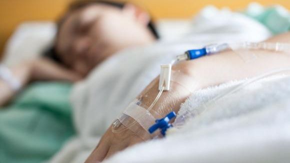 Primele simptome ale gripei: Mergi de urgență la medicul de familie!
