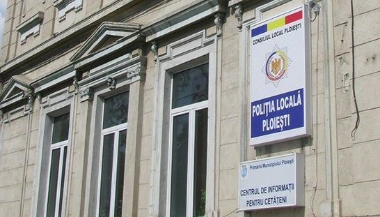 Polițistă locală din Ploiești, accidentată de un şofer pe care a vrut să îl amendeze