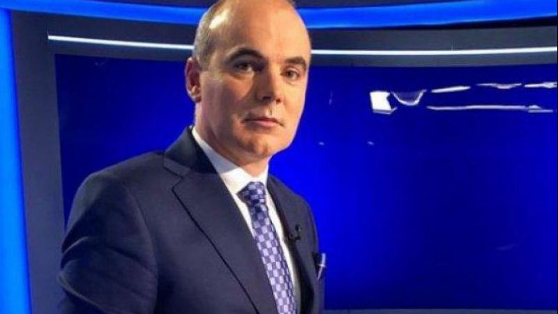 Rareş Bogdan, reacţie furibundă: "Cine dintre voi este fără păcat, să arunce primul cu piatra în ea"