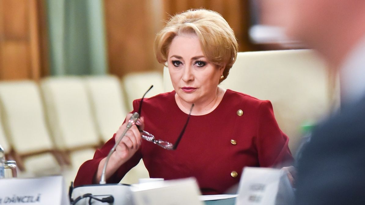 Ședința de guvern convocată de urgență pentru luni a fost amânată pentru marți