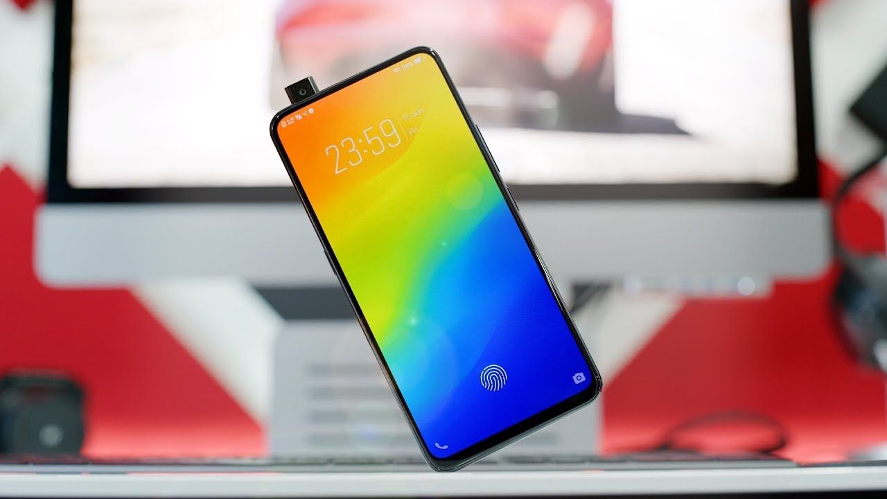 A fost lansat primul smartphone cu breton și fără butoane
