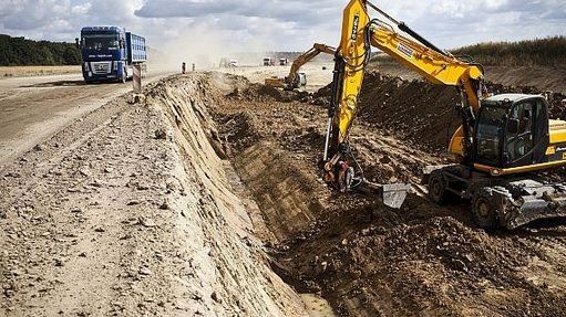 Lider PSD: În minister, sunt funcţionari înţeleşi cu constructorii de autostrăzi, ca să fie blocaje