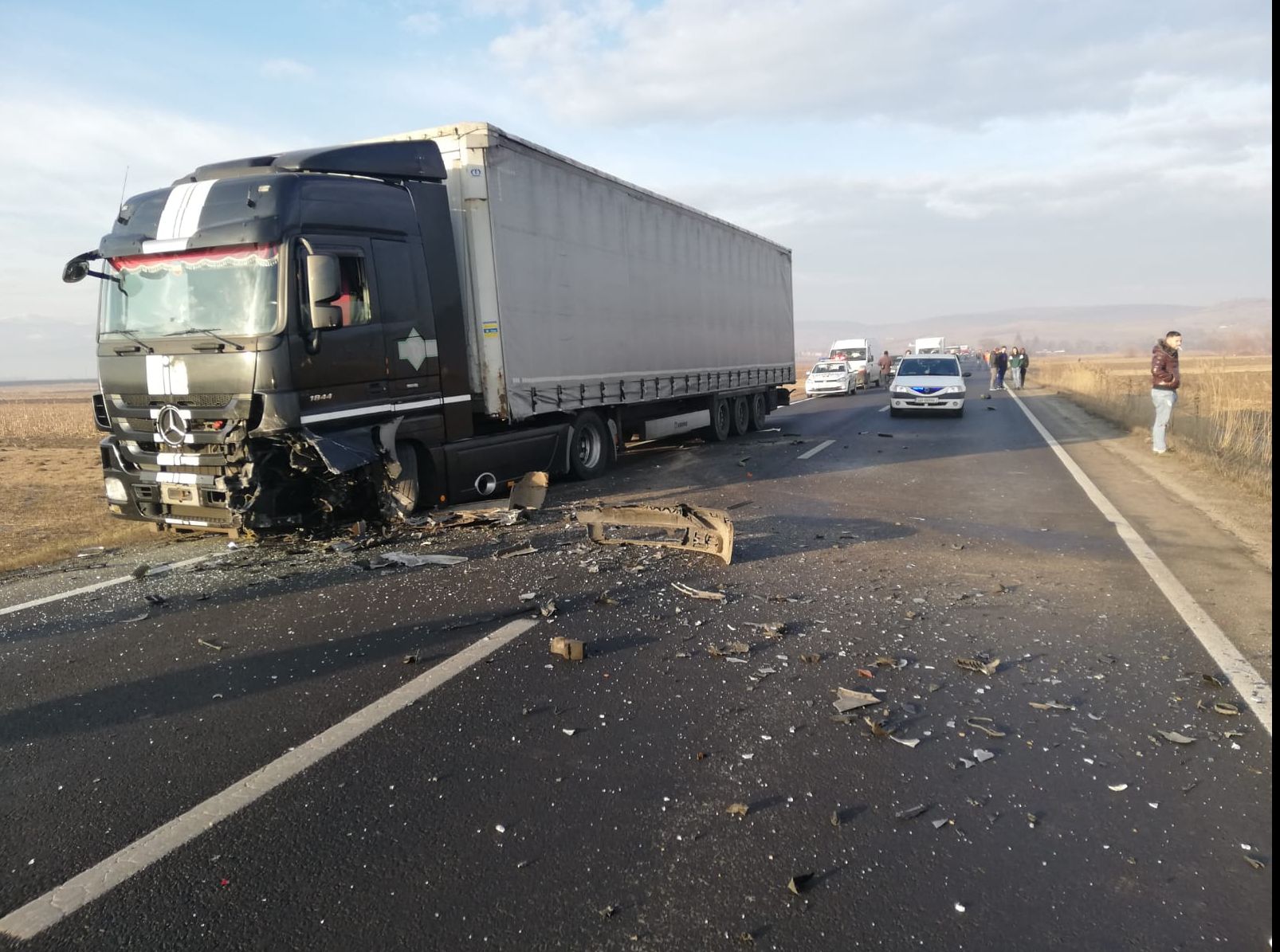 Accident grav pe DN1, la Avrig, cu două victime. Una dintre ele, în stare de inconștiență