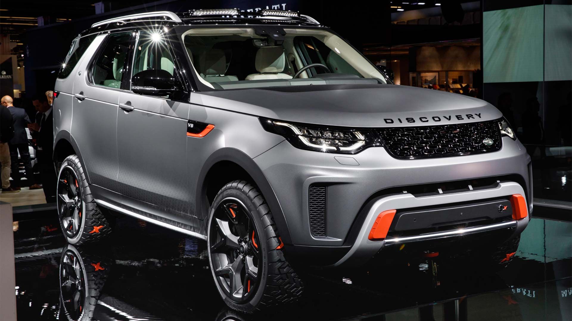 Criza din piața auto. Land Rover renunța la un model, înainte de lansarea pe piață