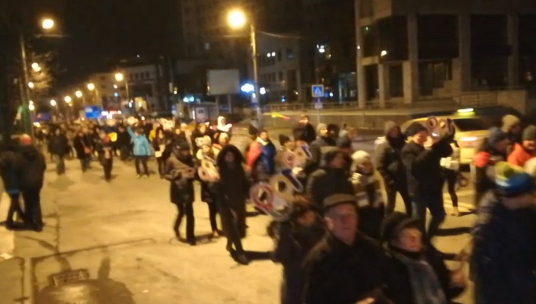 Proteste în întreaga țară. Mii de oameni pe străzi: "Rezistăm, justiția apărăm!"
