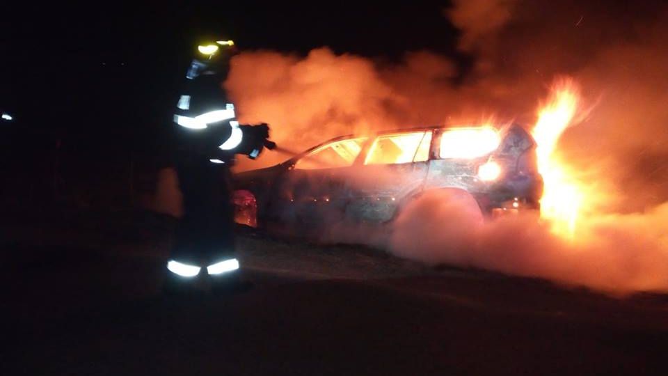 Incendiu de proporții! O cabană din Sibiu s-a făcut scrum