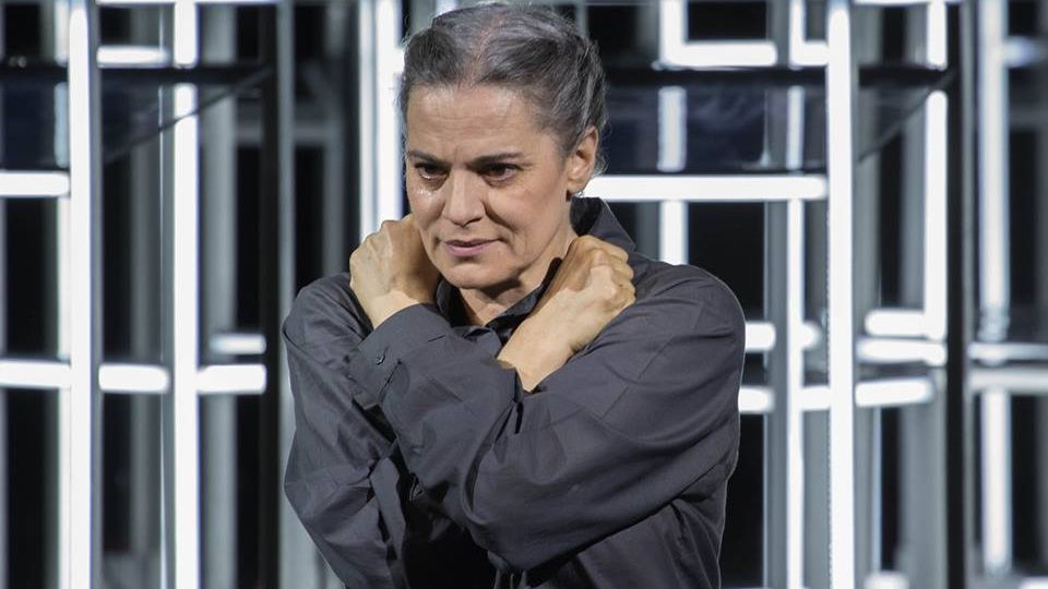 Maia Morgenstern, revoltată pe Facebook. Nu şi-a mai luat salariul de 3 luni, la Teatrul Evreiesc