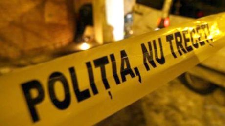 Corpurile neînsufleţite a două persoane, decedate la Azilul din Bărdeşti, exhumate de anchetatori