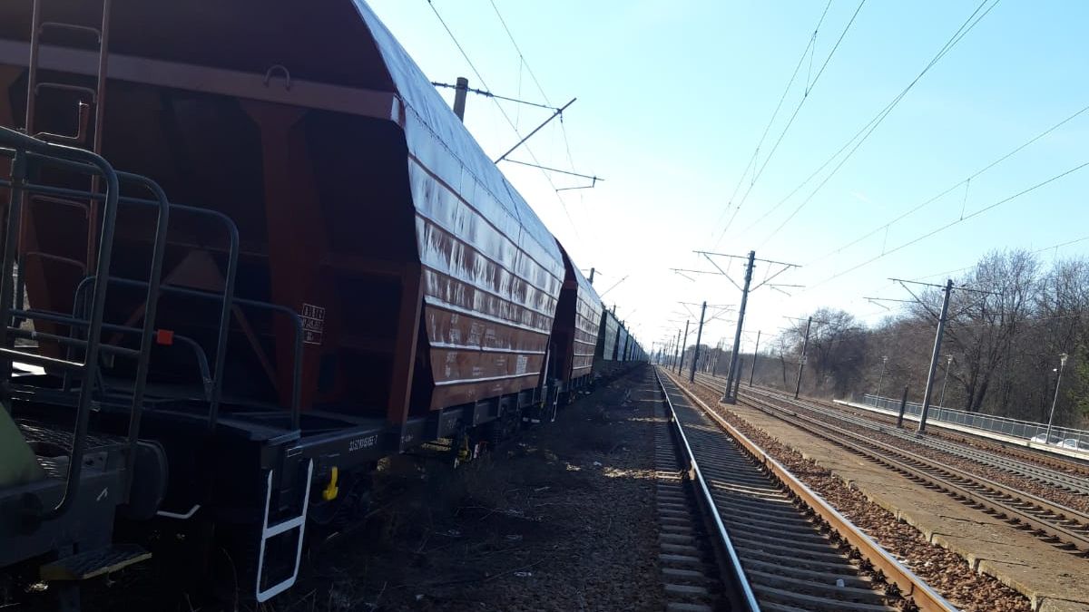 Fenomenul "selfie" face victime; Un copil de 12 ani s-a electrocutat