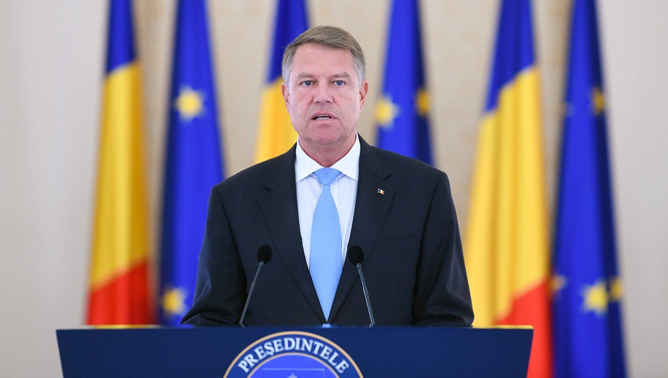 Costi Rogozanu a pus punctul pe "i". Cum "mimează Klaus Iohannis dialogul cu presa"