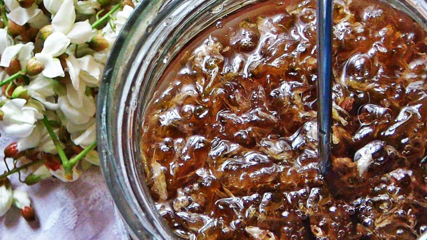 Dulceaţă din flori de salcâm: cea mai simplă reţetă. Va ieşi delicioasă!