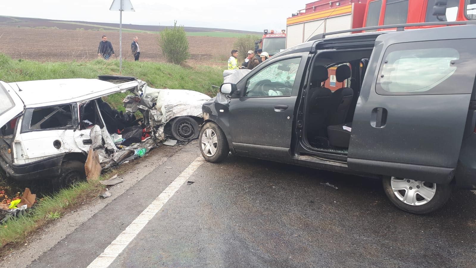 Accident îngrozitor pe DN1, doi oameni au murit pe loc