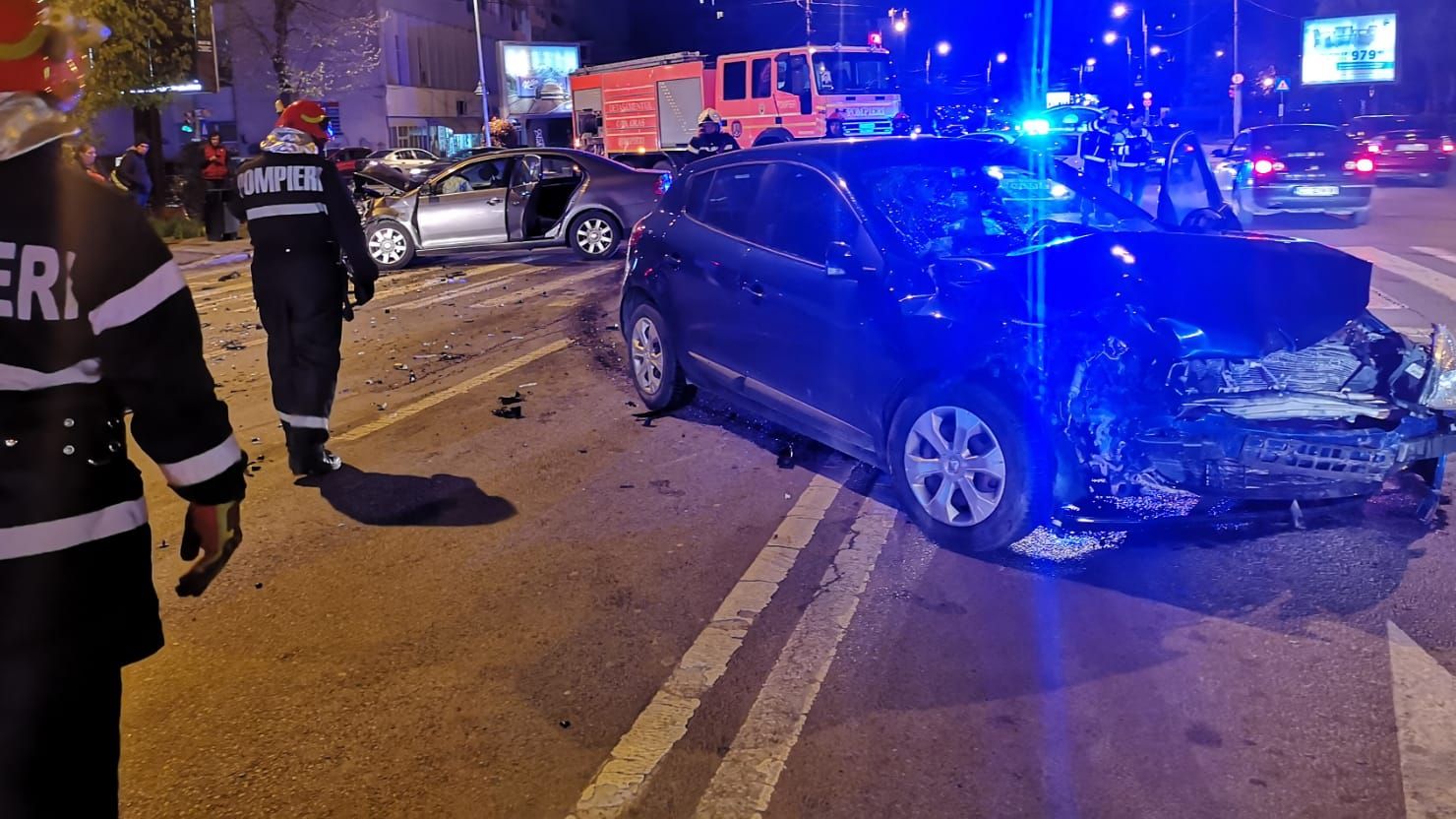 Accident grav în Constanța: Două mașini s-au ciocnit violent într-o  intersecție