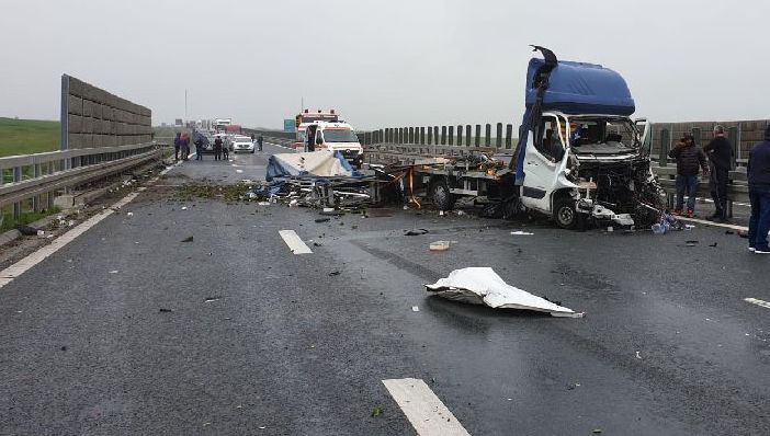 Accident violent pe Autostrada A1, în apropiere de Timişoara. A fost nevoie de descarcerare