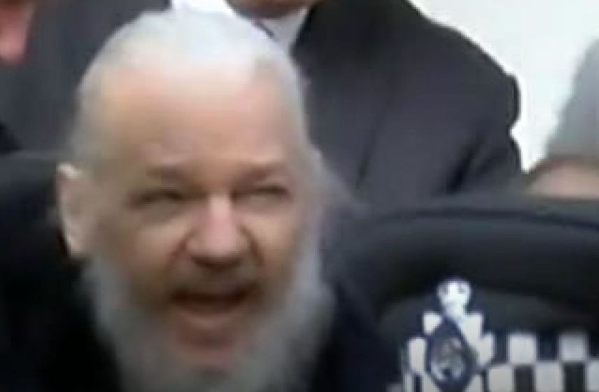 Avocatul lui Assange; preşedintele Ecuadorului a minţit, în spate sunt Statele Unite