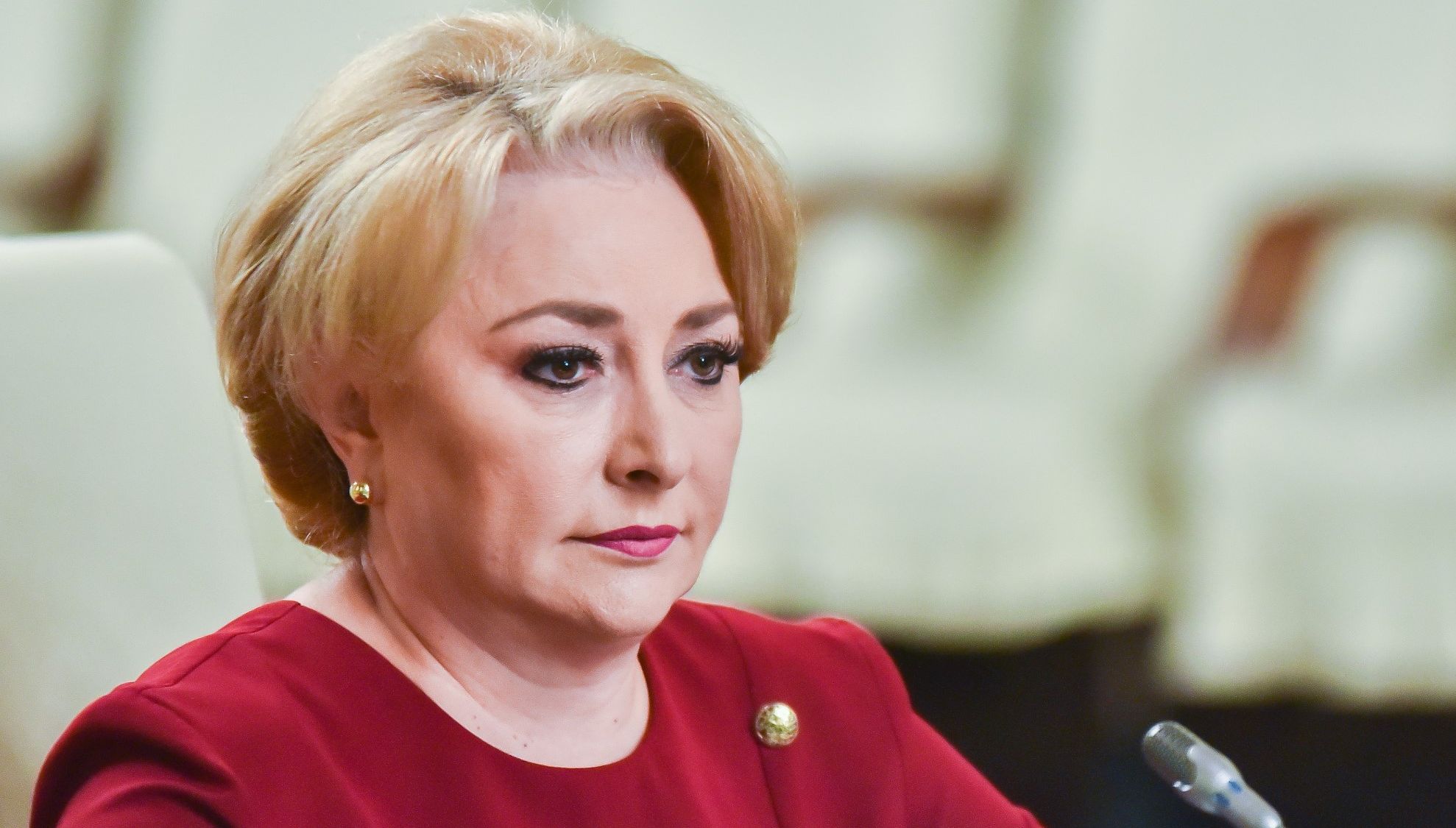 Dăncilă: ”Îmi cer scuze tuturor celor care se așteptau la un eveniment solemn major”