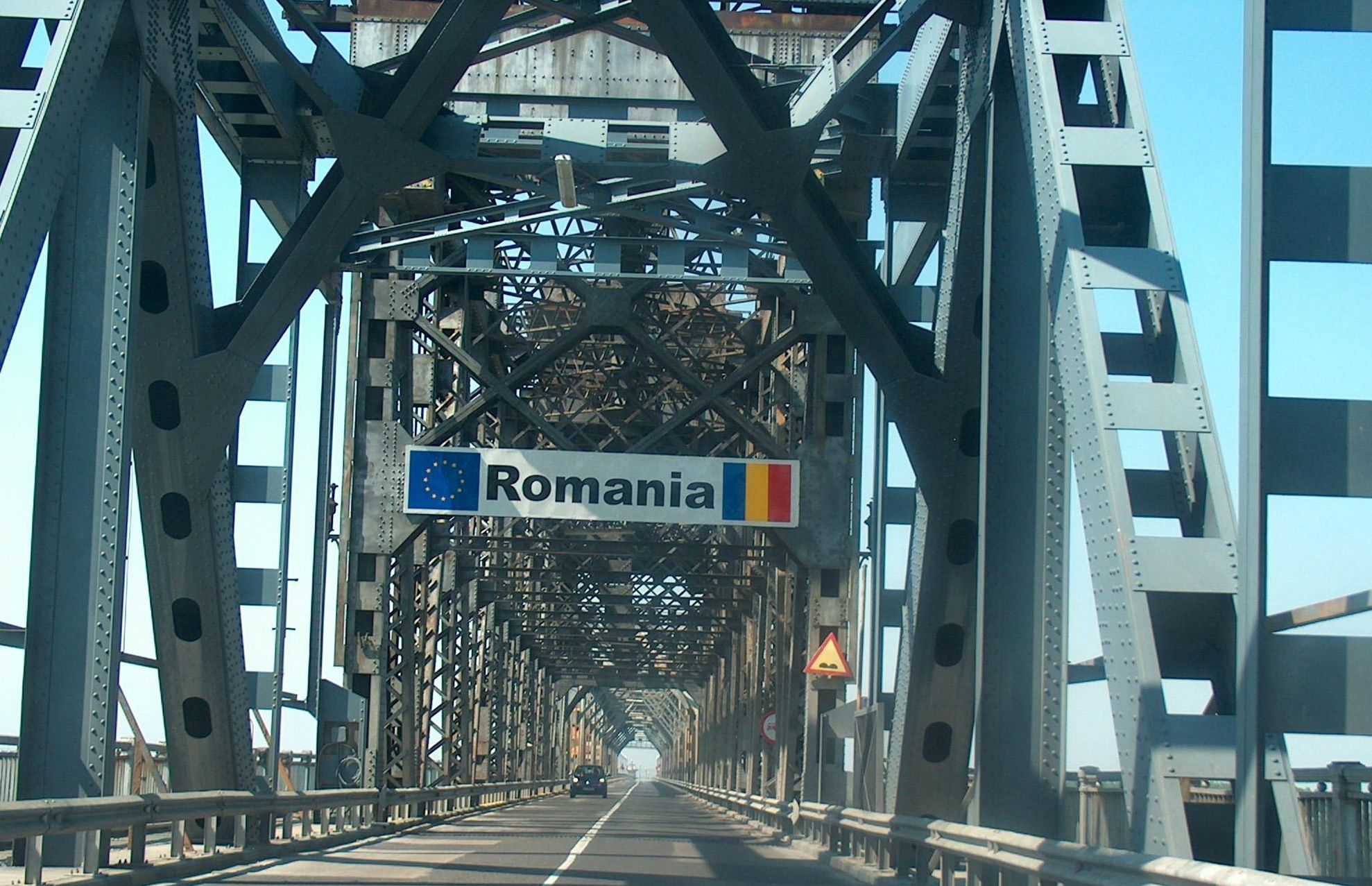 Trafic întrerupt temporar, pe podul Giurgiu-Ruse