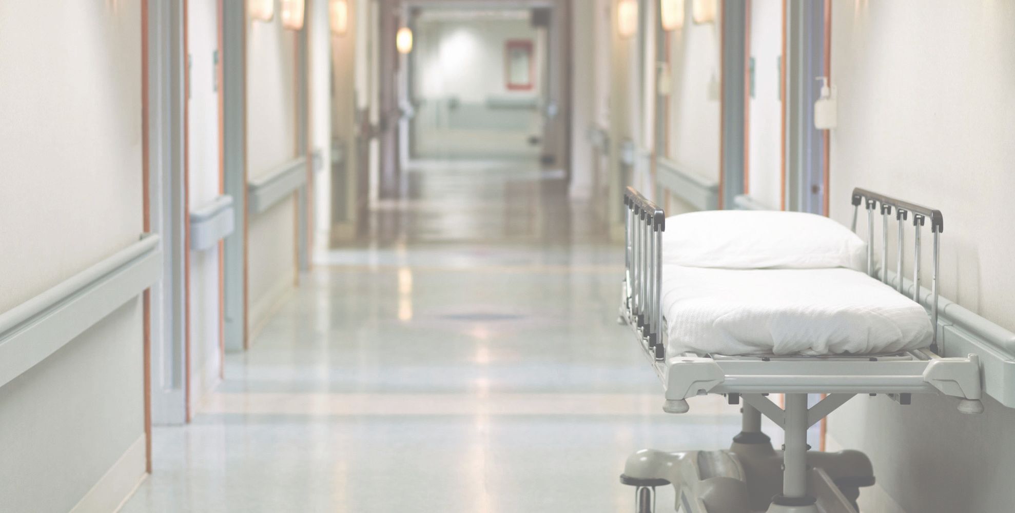 Primul medic din România condamnat la închisoare pentru malpraxis cere eliberarea condiţionată