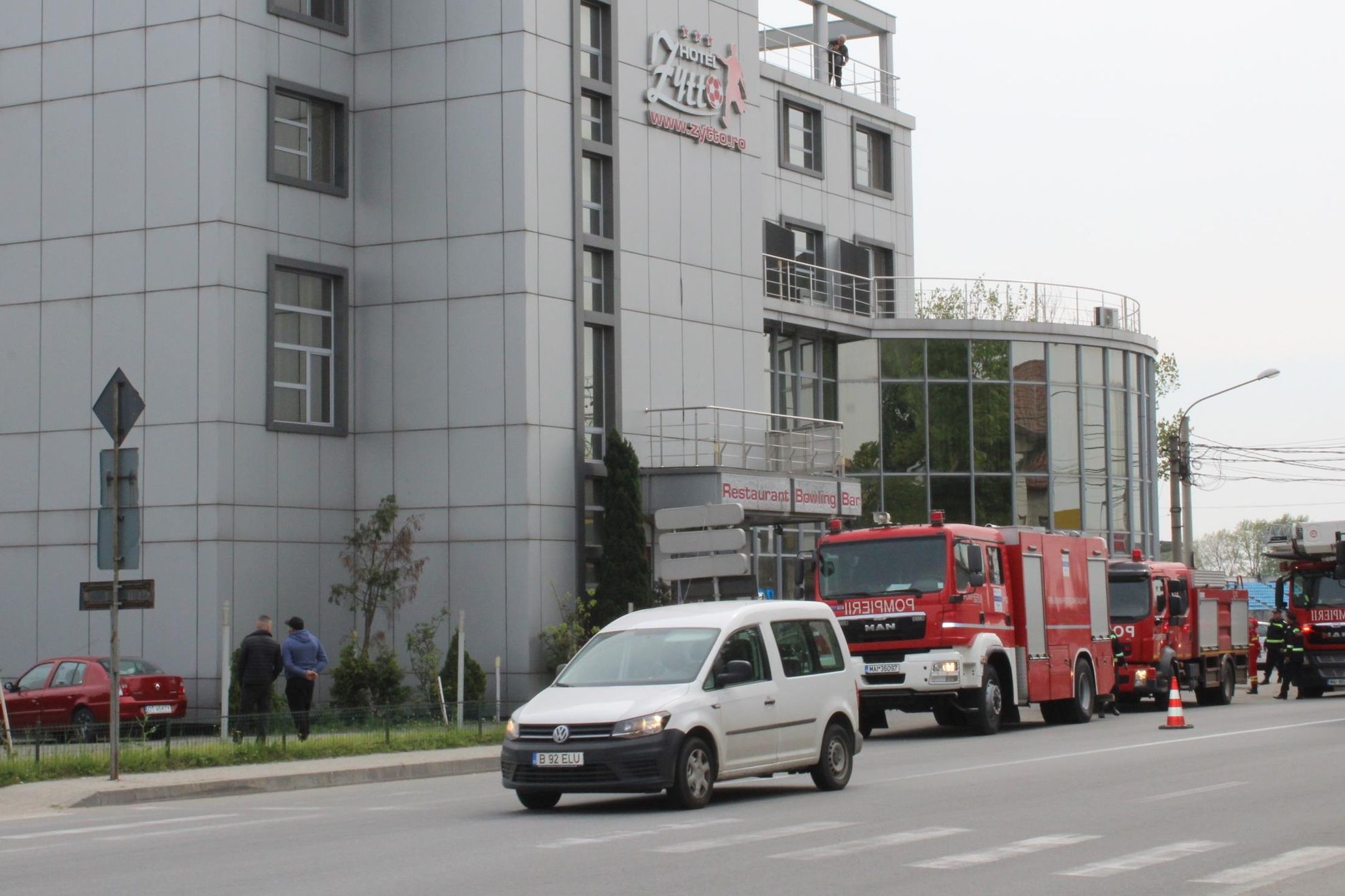 VIDEO | Hotelul unui fost mare jucător român a luat foc! 