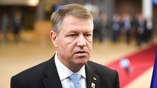 Scandal la slujba de Înviere! Klaus Iohannis a fost exclus din pomenirea preoților