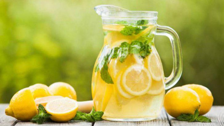 Cum să prepari limonada perfectă pentru masa de Paște 