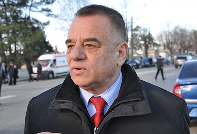 Tribunalul Argeș l-a scăpat de incompatibilitate pe primarul din Pitești