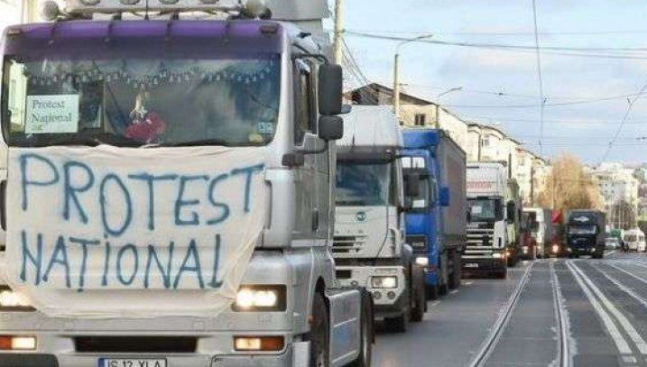 Transportatorii critică intenția guvernului de a introduce noi taxe și impozite