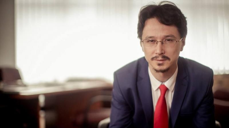 Un judecător CSM va fi amendat cu 5% din salariu pentru postări pe Facebook